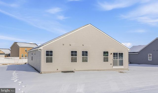 225 CARACAS BLVD, Martinsburg, WV 25403