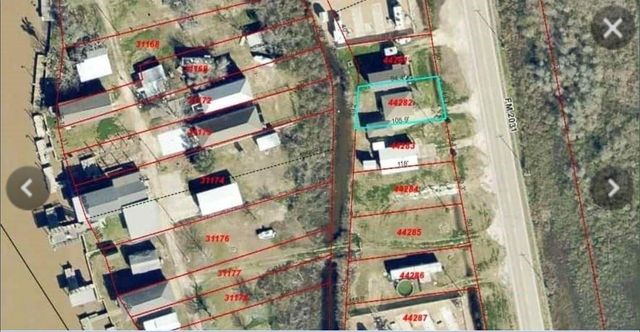 1546 Fm-2031, Matagorda, TX 77414