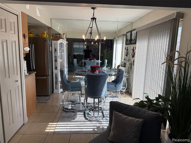 24116 Quad Park Lane 4, Clinton Township, MI 48035