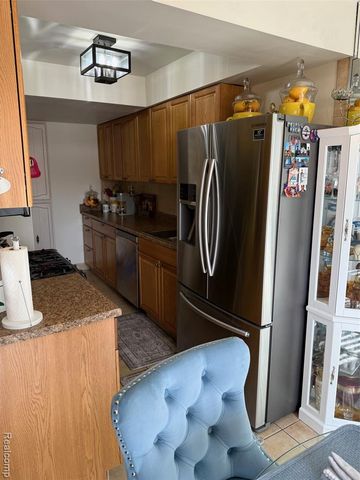 24116 Quad Park Lane 4, Clinton Township, MI 48035