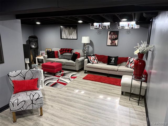 24116 Quad Park Lane 4, Clinton Township, MI 48035