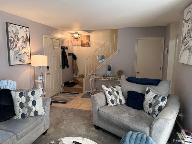 24116 Quad Park Lane 4, Clinton Township, MI 48035