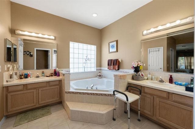 12932 LAKESHORE DRIVE, Clermont, FL 34711