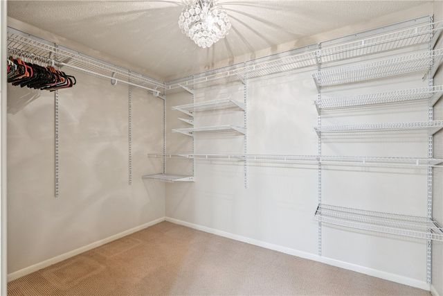 100 Thompson Dr SE 116, Cedar Rapids, IA 52403