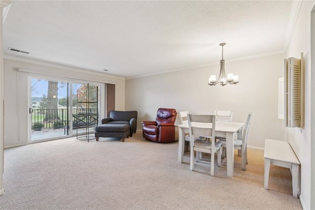 100 Thompson Dr SE 116, Cedar Rapids, IA 52403