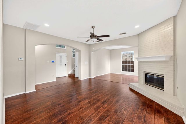 2124 Newport Drive, Flower Mound, TX 75028