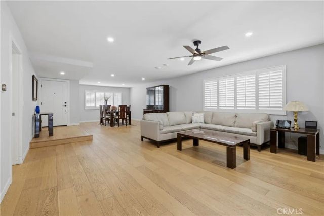 6206 Hesperia Avenue, Encino, CA 91316