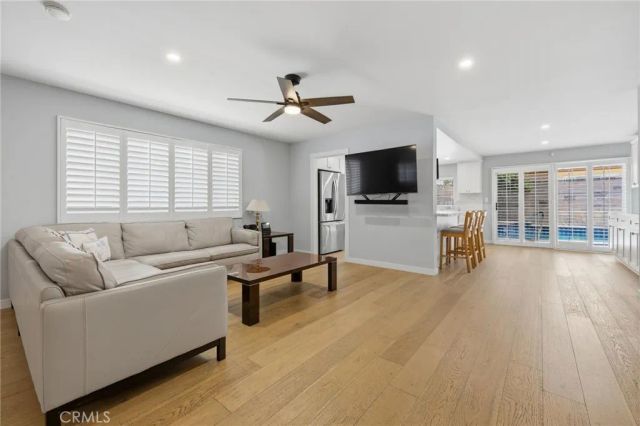 6206 Hesperia Avenue, Encino, CA 91316