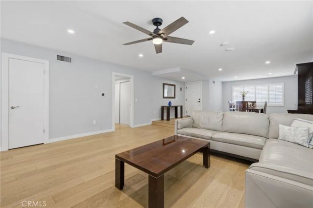 6206 Hesperia Avenue, Encino, CA 91316