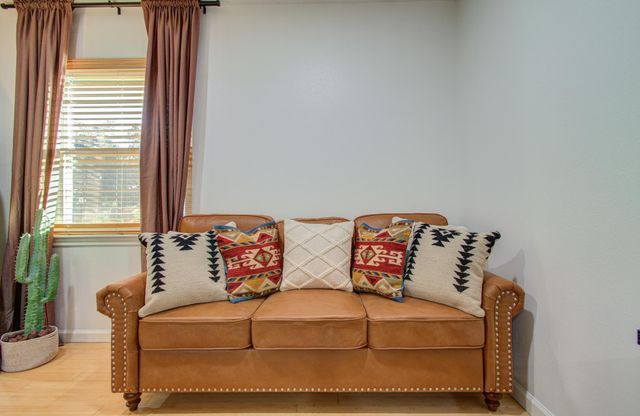 9614 Springmont Drive, Houston, TX 77080