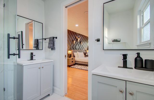 9614 Springmont Drive, Houston, TX 77080