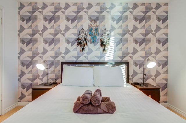 9614 Springmont Drive, Houston, TX 77080