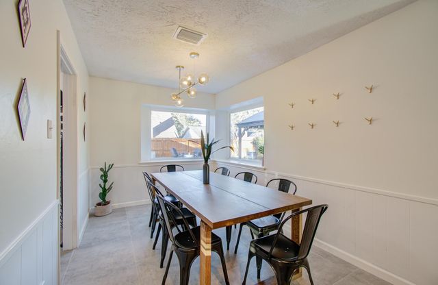 9614 Springmont Drive, Houston, TX 77080