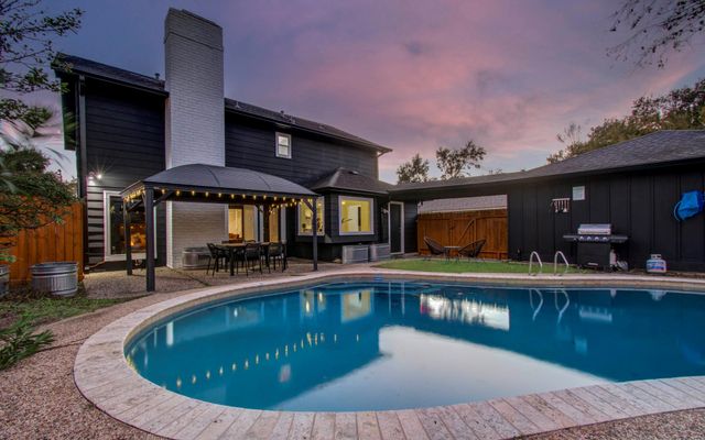 9614 Springmont Drive, Houston, TX 77080