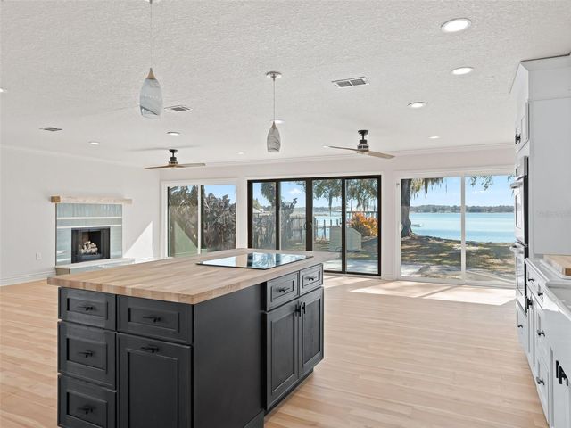 10916 SE TIMUCUAN ROAD, Summerfield, FL 34491