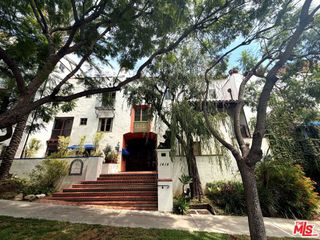 1414 N Harper Avenue 16, West Hollywood, CA 90046