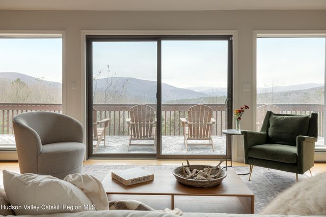 51 Barnum Road, Windham, NY 12496