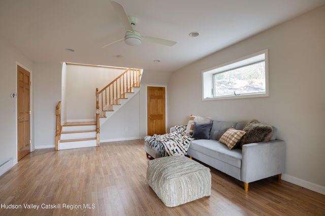 51 Barnum Road, Windham, NY 12496