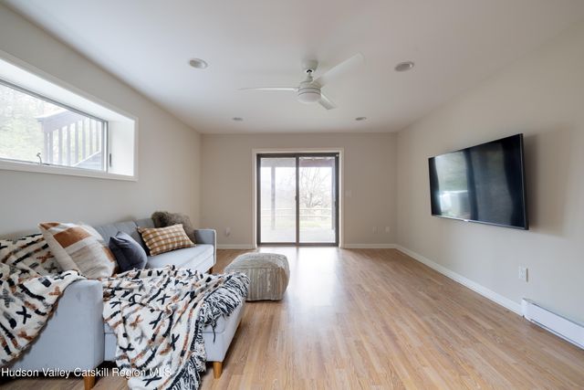 51 Barnum Road, Windham, NY 12496