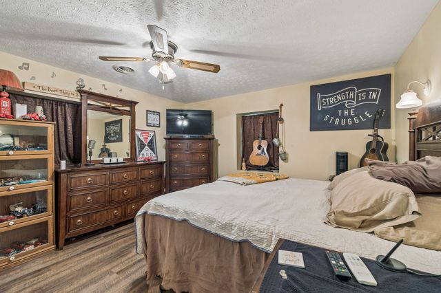 180 Lock Seven Ln, Carthage, TN 37030