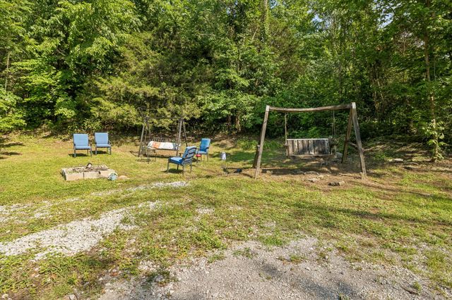 180 Lock Seven Ln, Carthage, TN 37030