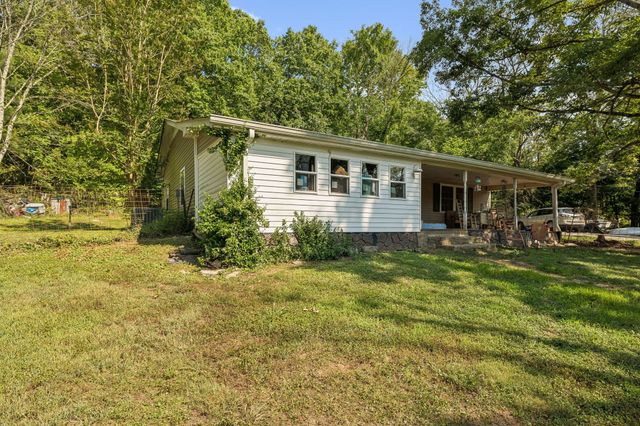 180 Lock Seven Ln, Carthage, TN 37030
