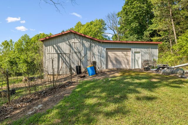 180 Lock Seven Ln, Carthage, TN 37030