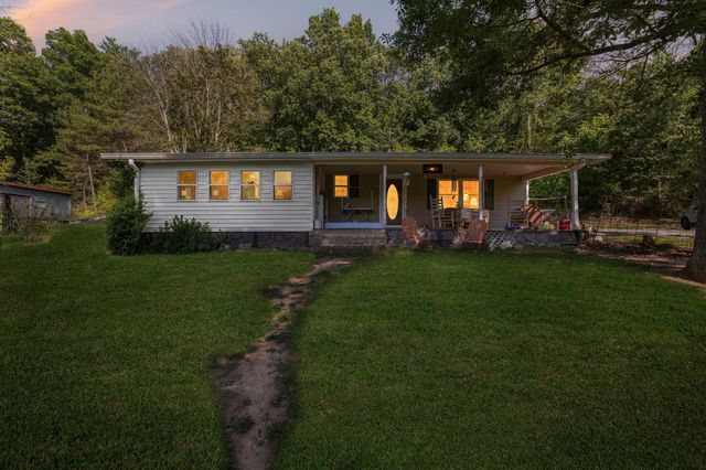 180 Lock Seven Ln, Carthage, TN 37030