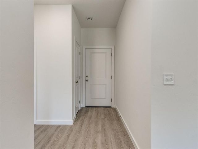 2051 Brush Creek Way, Newcastle, OK 73065