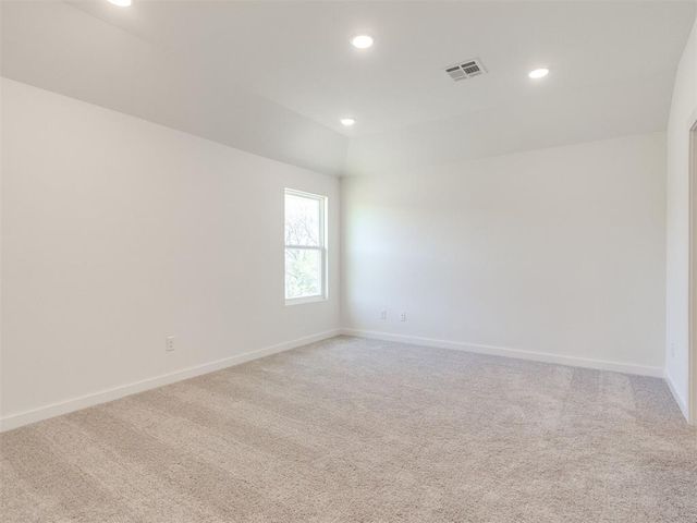 2051 Brush Creek Way, Newcastle, OK 73065