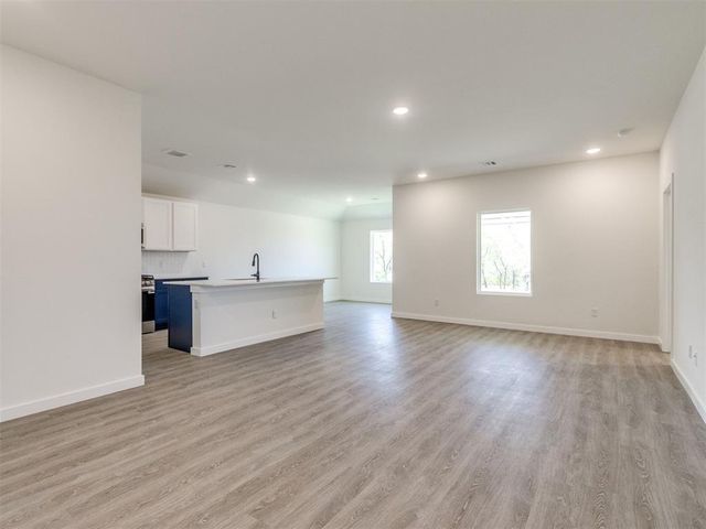 2051 Brush Creek Way, Newcastle, OK 73065