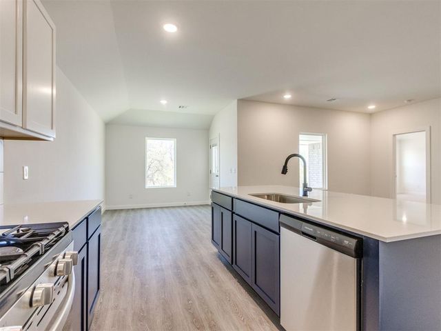 2051 Brush Creek Way, Newcastle, OK 73065
