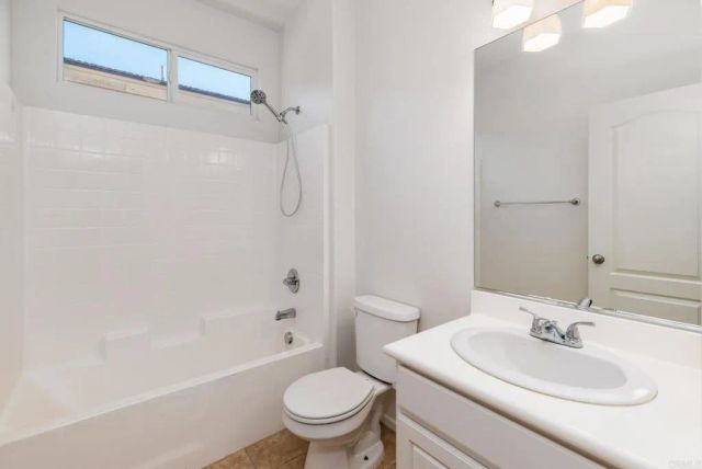 32619 Cottonwood Road, Winchester, CA 92596