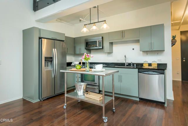 510 S Hewitt Street 106, Los Angeles, CA 90013