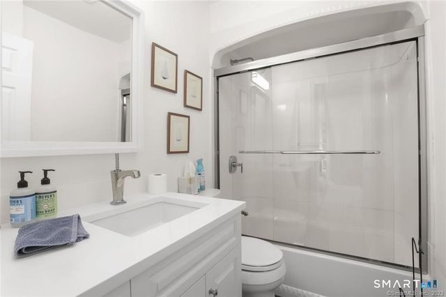 89 Kenilworth Drive West, Stamford, CT 06902