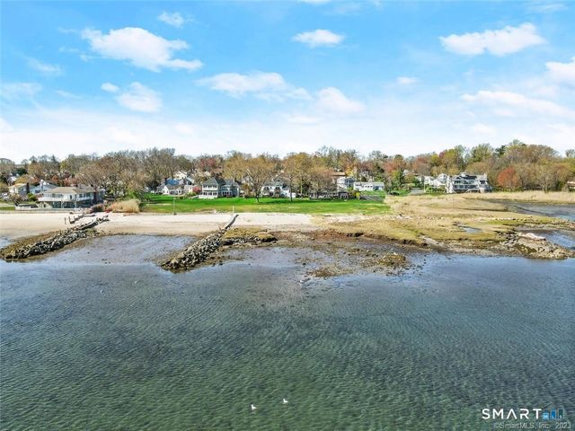 89 Kenilworth Drive West, Stamford, CT 06902