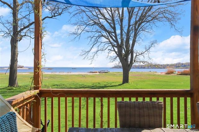 89 Kenilworth Drive West, Stamford, CT 06902