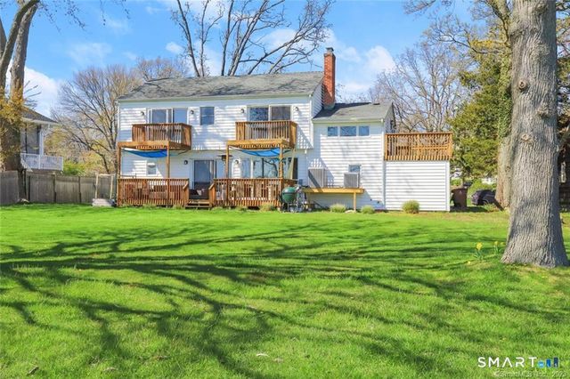 89 Kenilworth Drive West, Stamford, CT 06902
