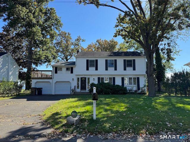 89 Kenilworth Drive West, Stamford, CT 06902