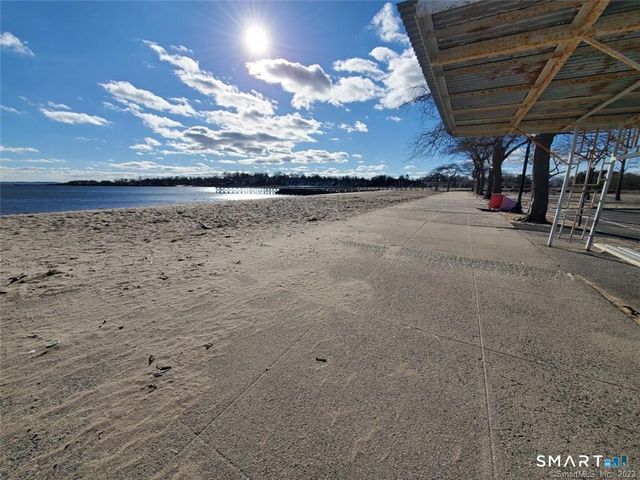 89 Kenilworth Drive West, Stamford, CT 06902
