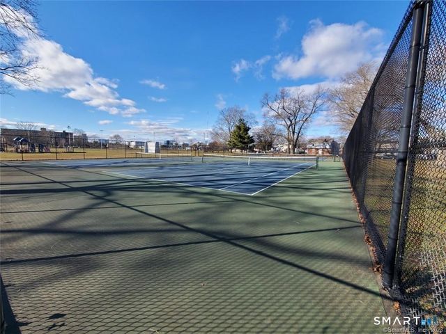 89 Kenilworth Drive West, Stamford, CT 06902