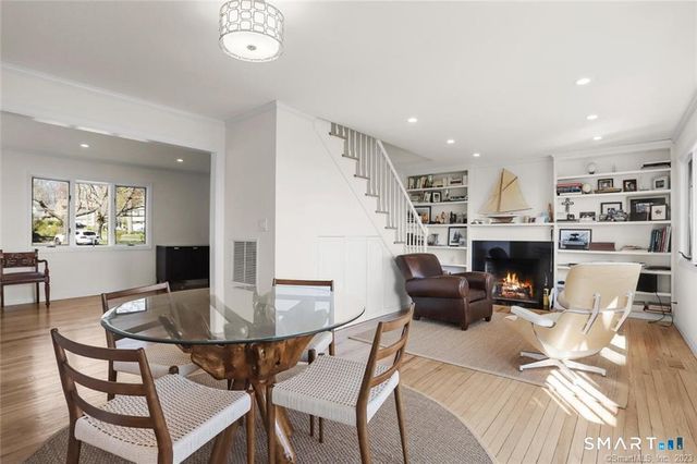 89 Kenilworth Drive West, Stamford, CT 06902