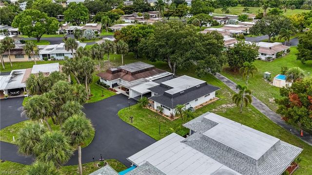 531 Pangola DR, North Fort Myers, FL 33903