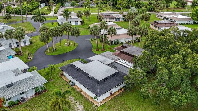 531 Pangola DR, North Fort Myers, FL 33903
