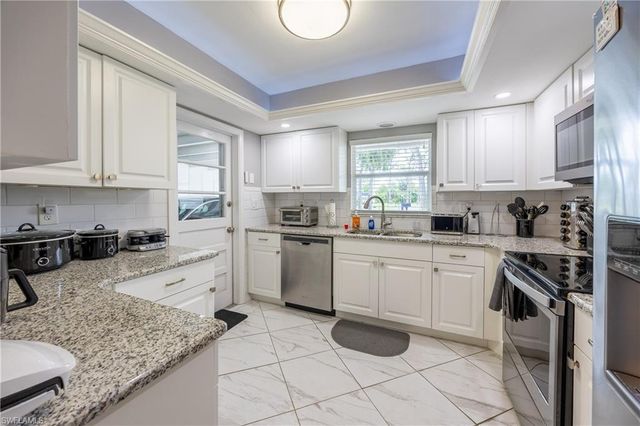 531 Pangola DR, North Fort Myers, FL 33903