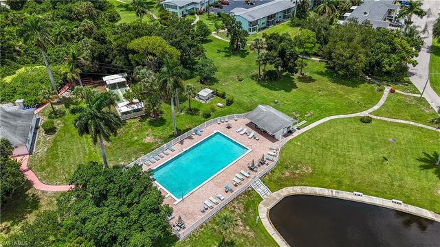 531 Pangola DR, North Fort Myers, FL 33903