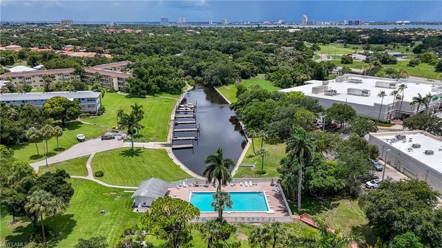 531 Pangola DR, North Fort Myers, FL 33903