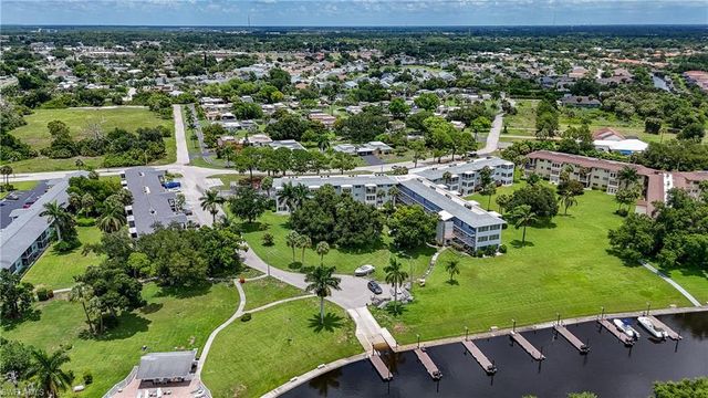 531 Pangola DR, North Fort Myers, FL 33903