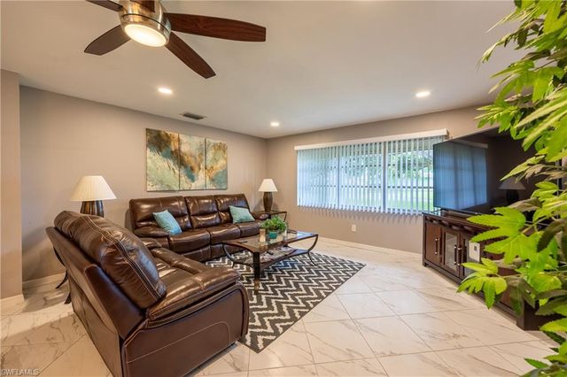 531 Pangola DR, North Fort Myers, FL 33903