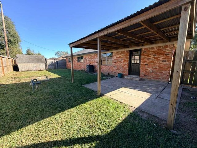 7715 Catalina Lane, Houston, TX 77075